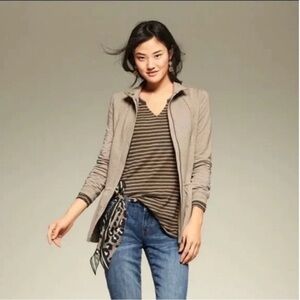 CAbi Slant Tee in Tan and Black Stripes Size Medium